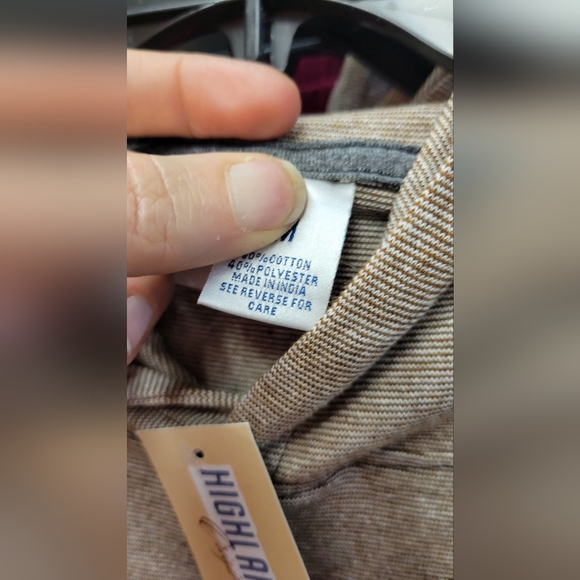 Highland Originals Three-Tone Short Sleeve Hoodie - Picture 4 of 5